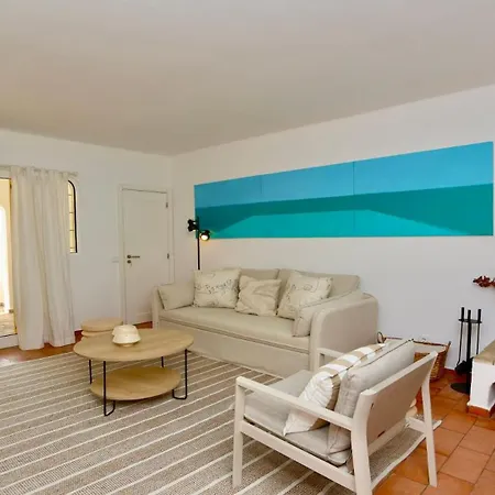 Villa Golf Retreat - Aldeia Do Golf By Cleverdetails In *