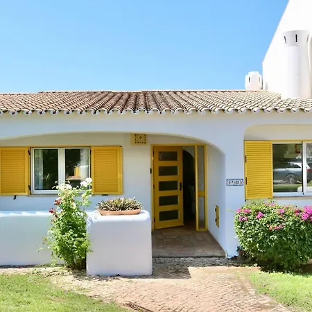 Villa Golf Retreat - Aldeia Do Golf By Cleverdetails In *