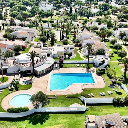 Golf Retreat - Aldeia Do Golf By Cleverdetails In *